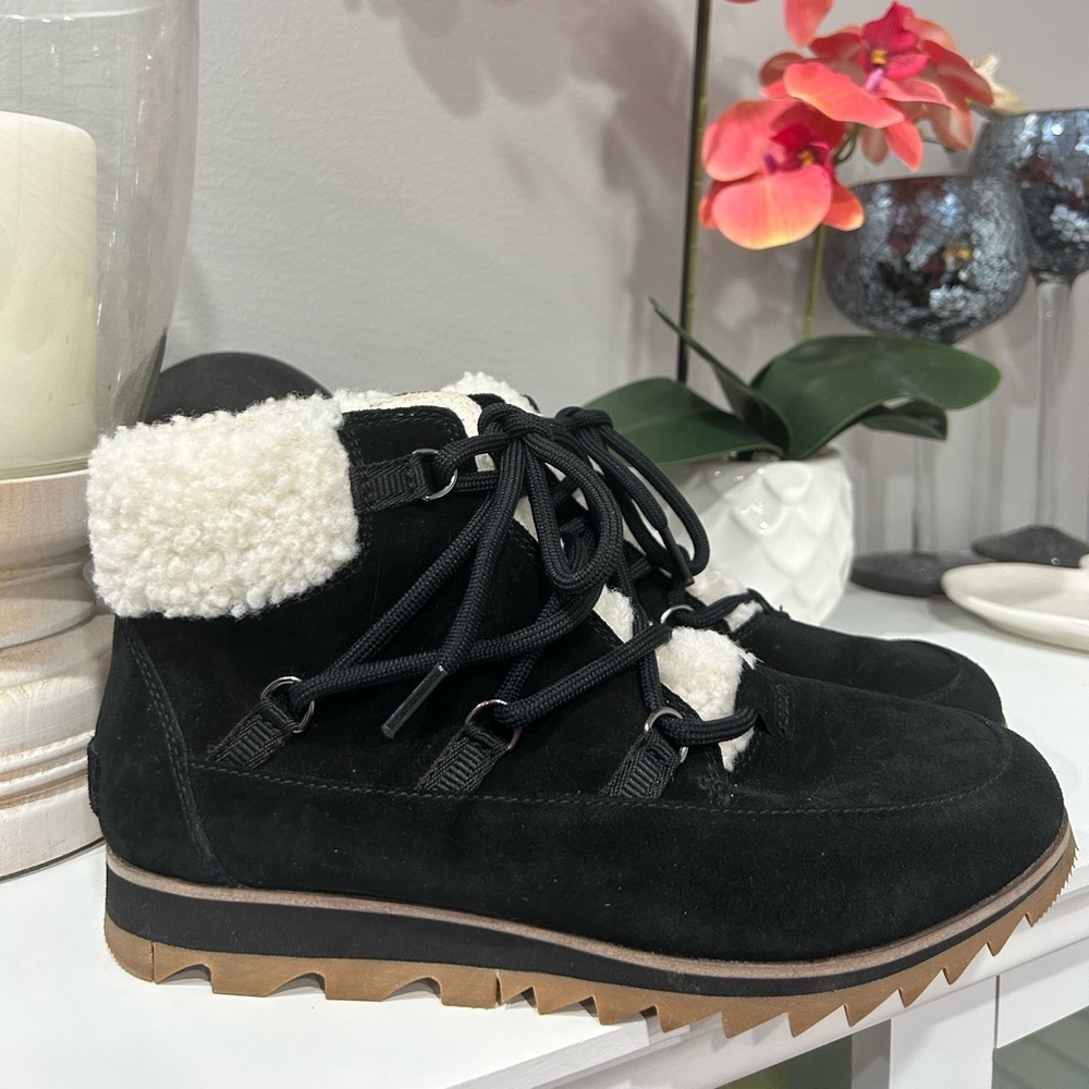 Sorel Harlow Lace Cozy Shoe NEW